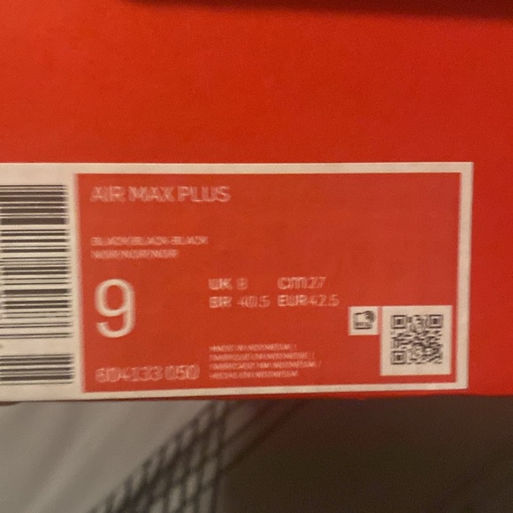 Air Max Plus - Picture 2 of 4